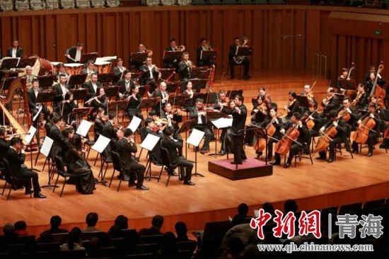 圖為青海大劇院新年音樂會演奏。圖由西寧市文化旅游廣電局提供