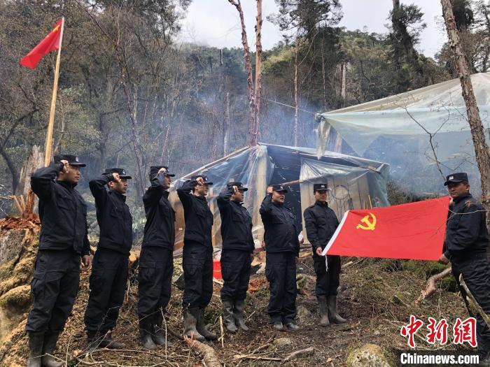 西藏多地移民管理警察開展多樣活動獻禮黨的百年生日