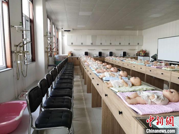 由人社部重點幫扶打造的“天鎮(zhèn)保姆”，已成為全國知名的勞務輸出品牌?！》尔惙?攝