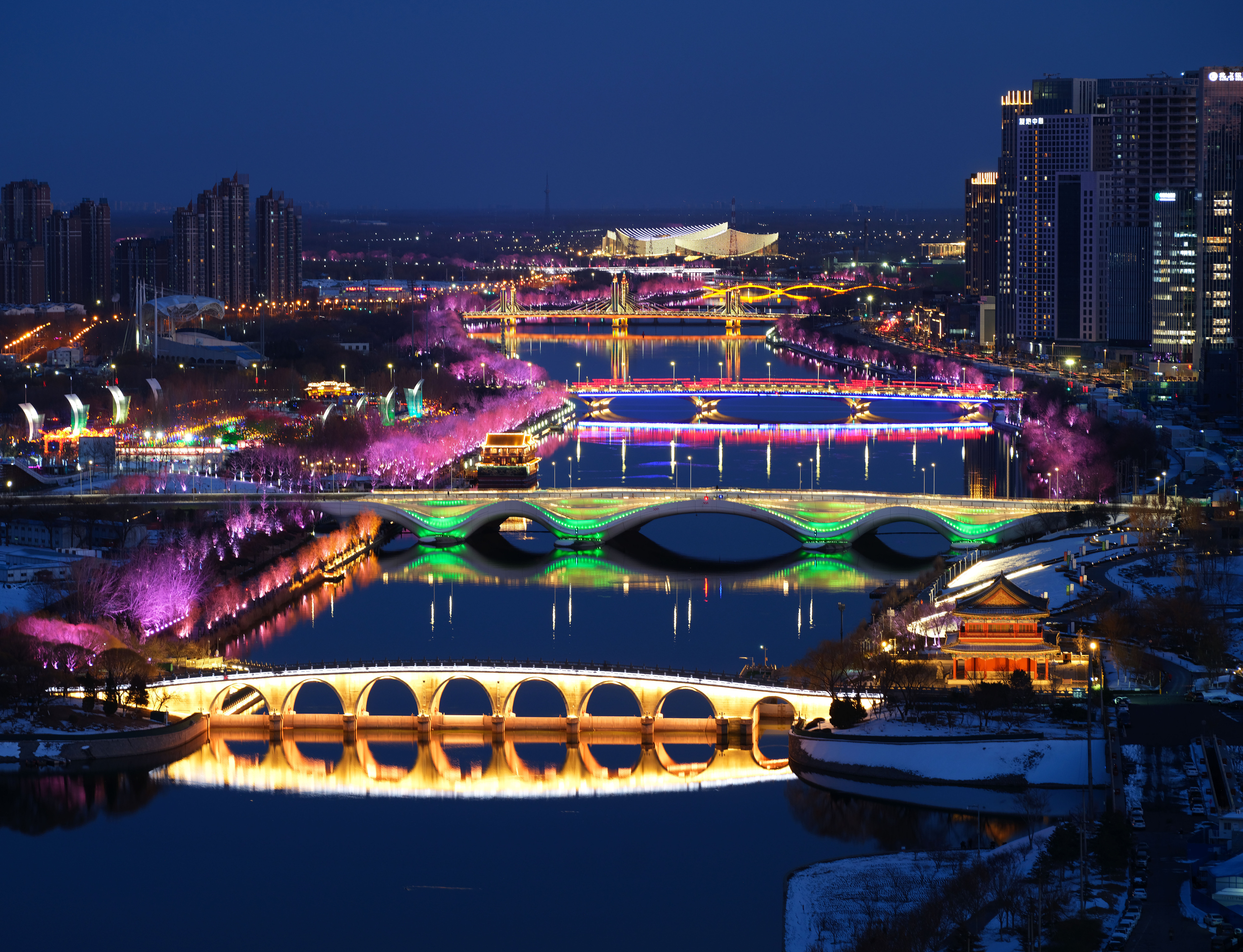 2024年2月22日，京杭大運(yùn)河北京通州段夜景。