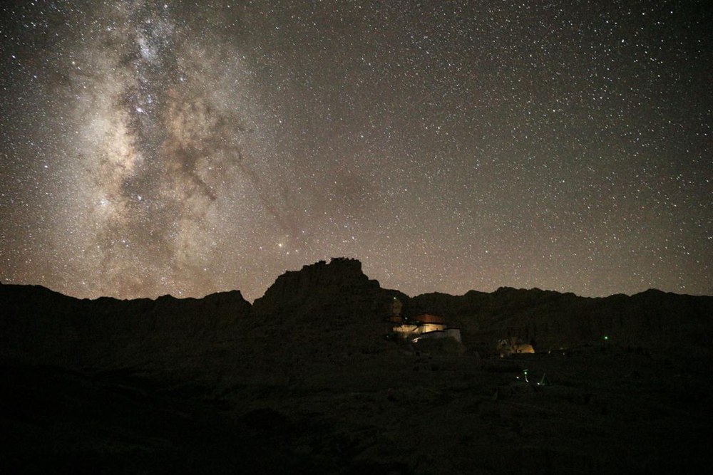 阿里暗夜星空。旦真次旦攝