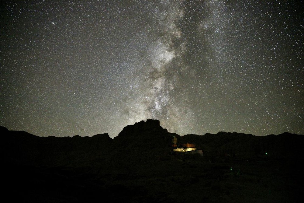 阿里暗夜星空。旦真次旦攝