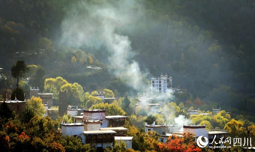 丹巴美景。李永安攝